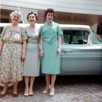 Anna, Rosalie, and Susan Bell, July 1960